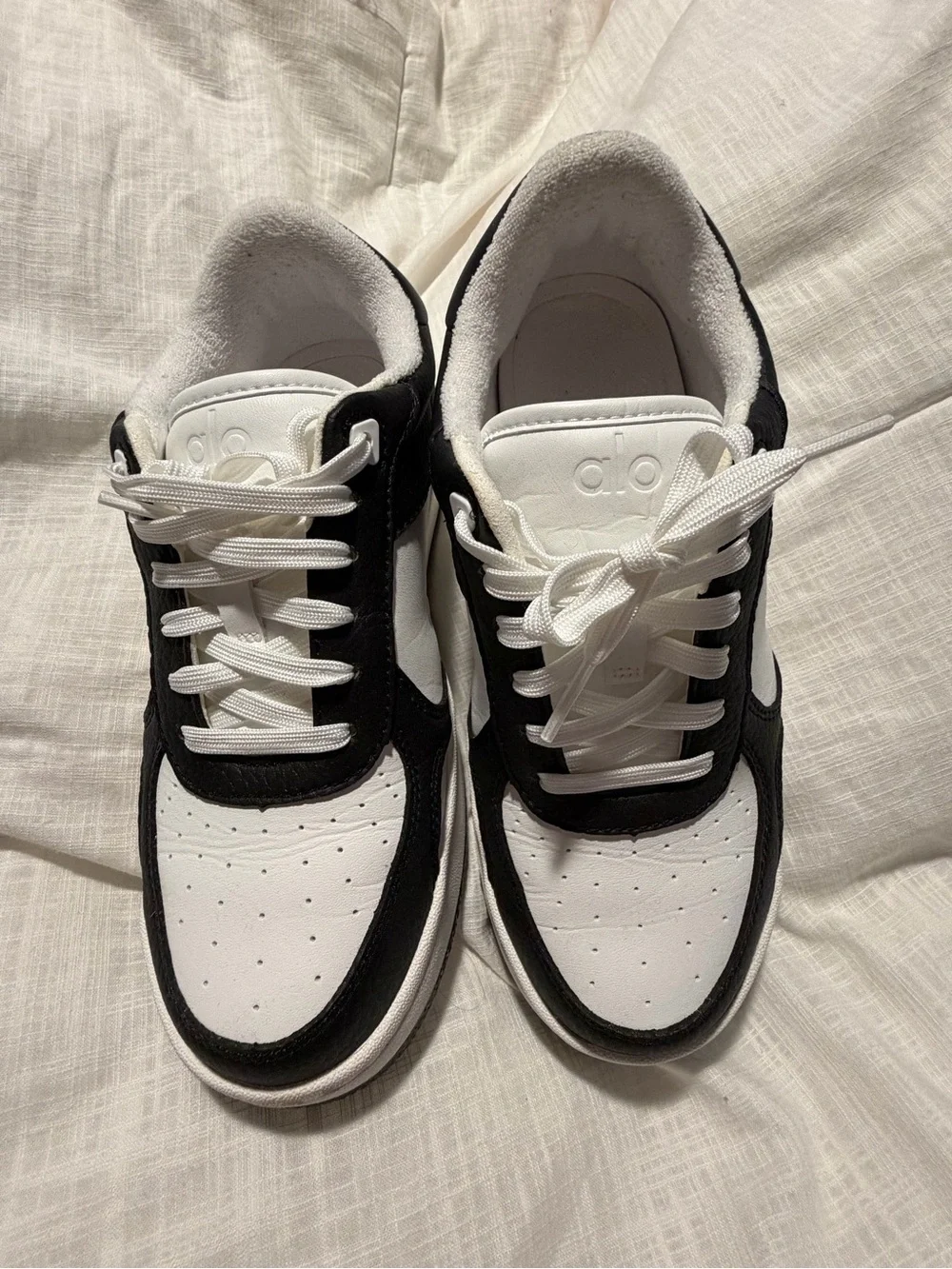 ALO Yoga Black and White Low-Top Sneakers